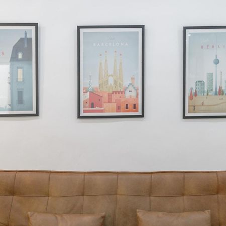 マドリードAvila Calle, Precioso Estudio En Santiago Bernabeu-Estrecho En Segundo Piso Sin Ascensorアパートメント エクステリア 写真